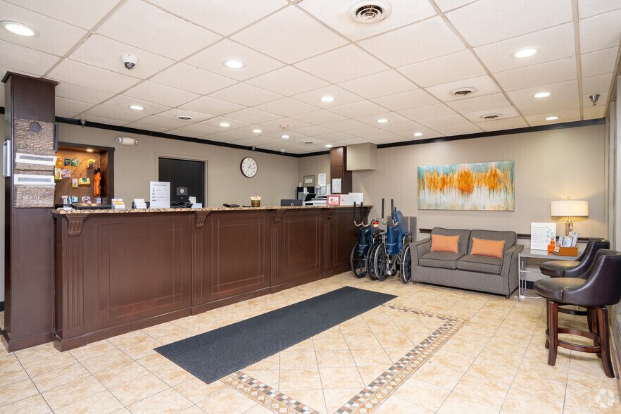 More Photos Of 1211 2nd St SW, Rochester Hospitality For Sale