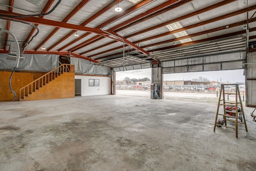 More Photos Of 1814 Barnett Dr, Weatherford Unknown For Lease