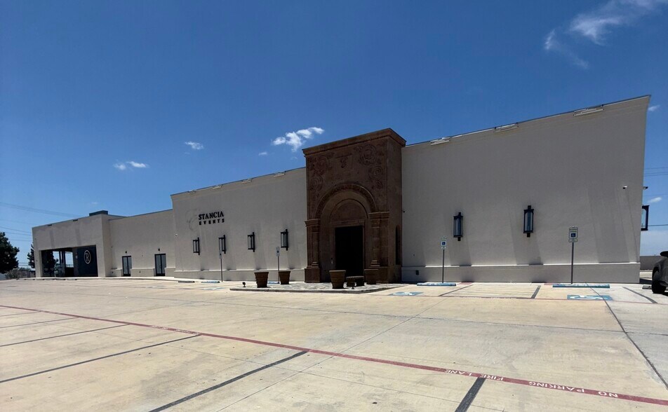 More Photos Of 110 Willow Oak, Laredo Specialty For Sale