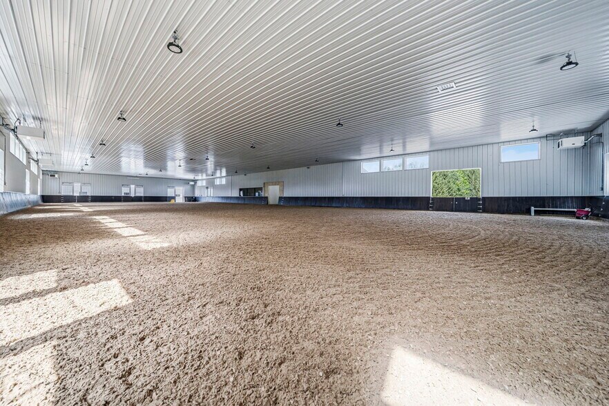 More Photos Of 3126 Mennonite Rd, Mantua Sports And Entertainment For Sale
