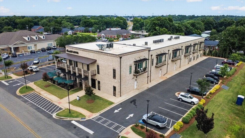 More Photos Of 1013 Northside Dr, Perry Storefront Retail Residential For Sale