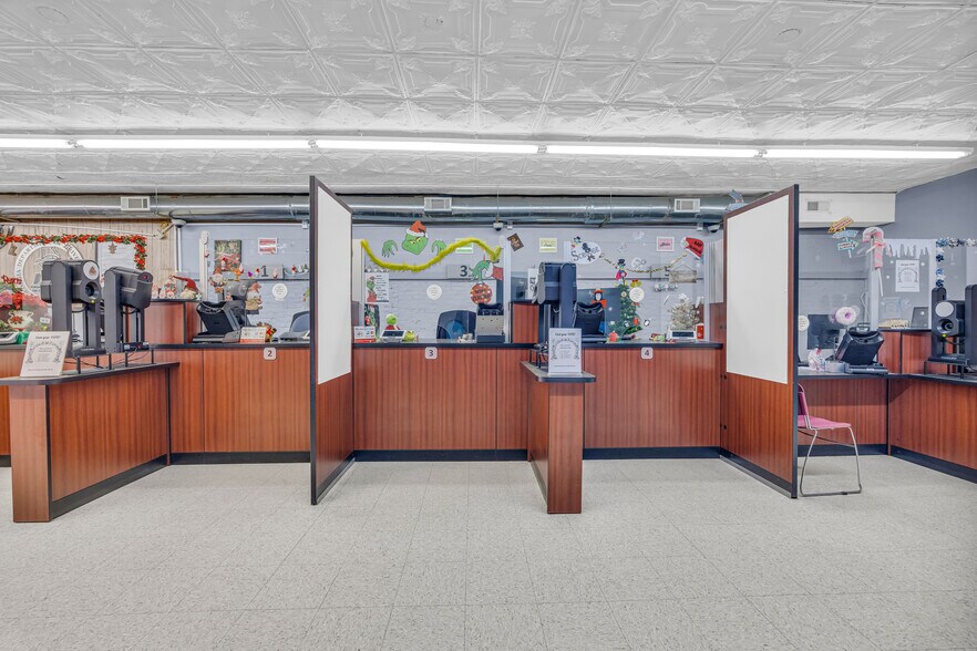 More Photos Of 62 Doyle St, Toccoa Storefront Retail Office For Sale