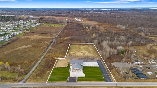 More Photos Of 6341 Island Rd, Cicero Warehouse For Lease