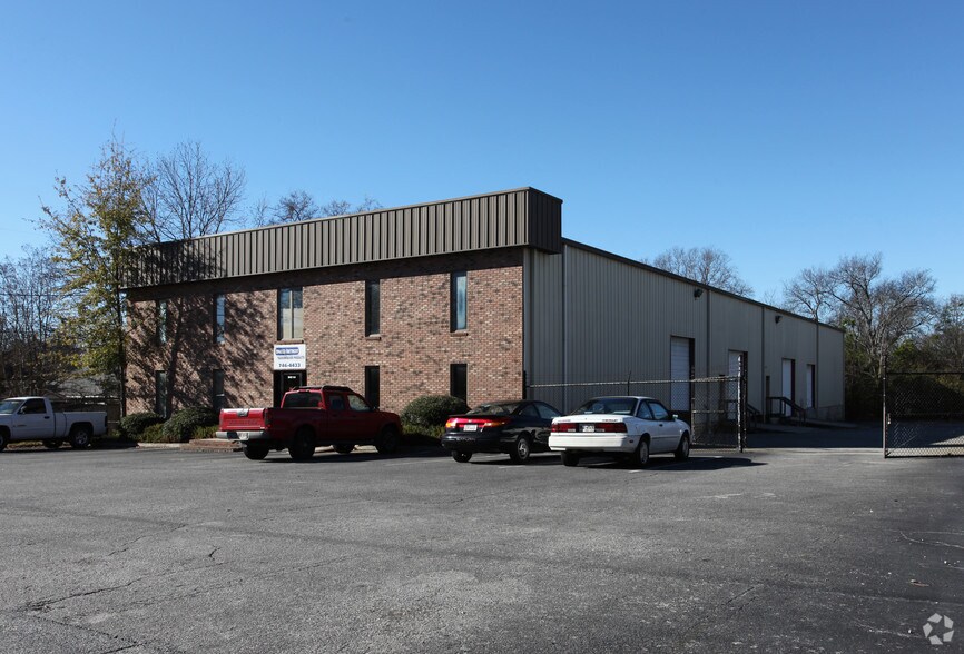 More Photos Of 3810 Lake St, Macon-Bibb Warehouse For Sale