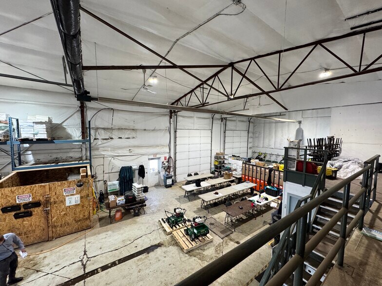 More Photos Of 4980 28th St SE, Calgary Warehouse For Sale