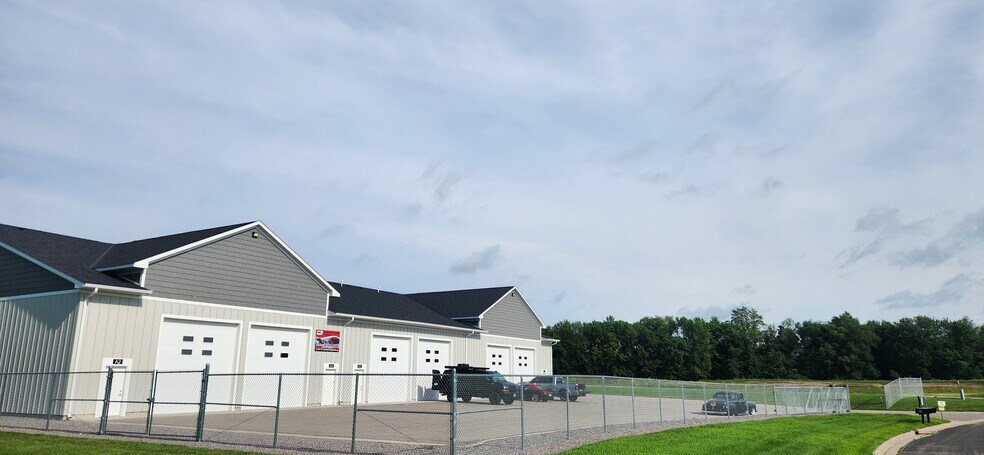 More Photos Of 721 Industrial Blvd, Watertown Industrial For Sale
