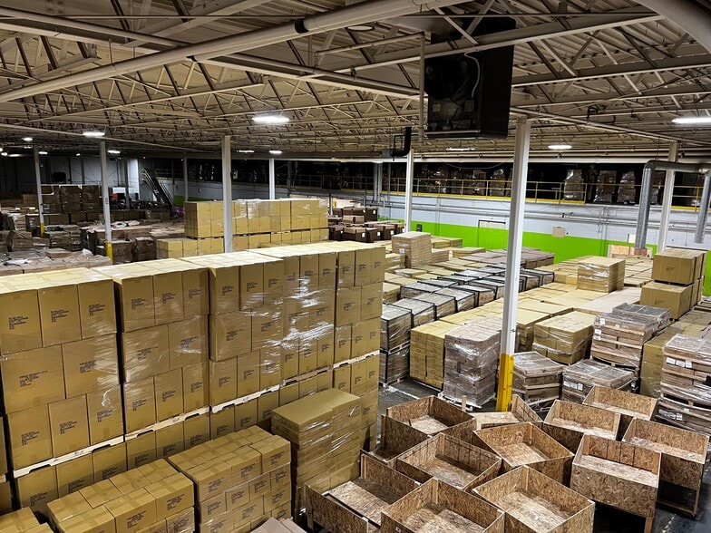 More Photos Of 350 28th St SE, Grand Rapids Warehouse For Lease