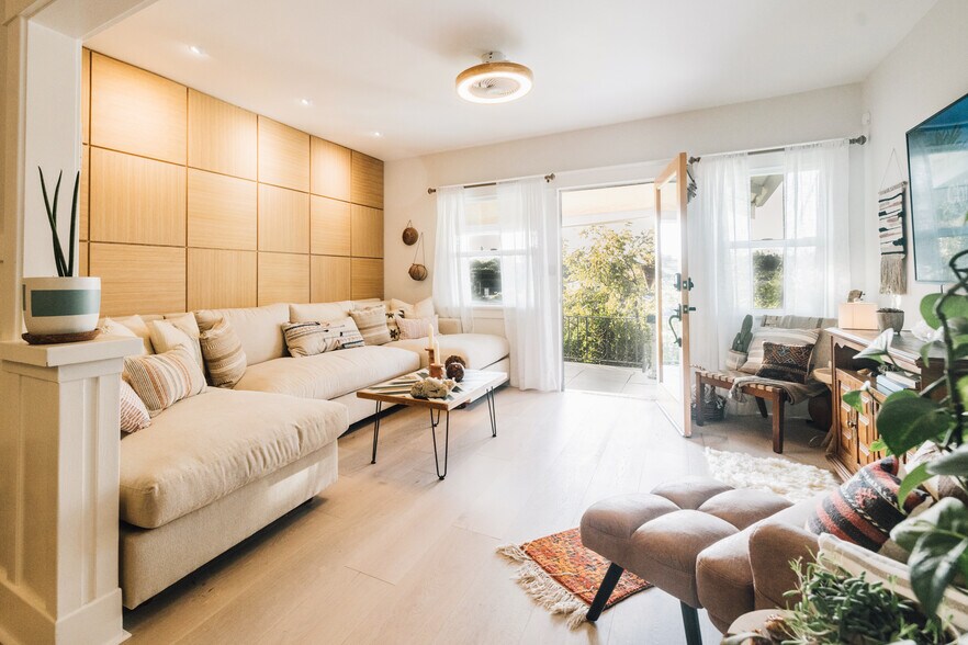More Photos Of 1132 N Coronado St, Los Angeles Apartments For Sale
