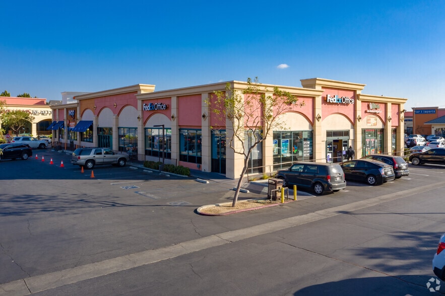 More Photos Of 8940-9080 Tampa Ave, Northridge Unknown For Lease