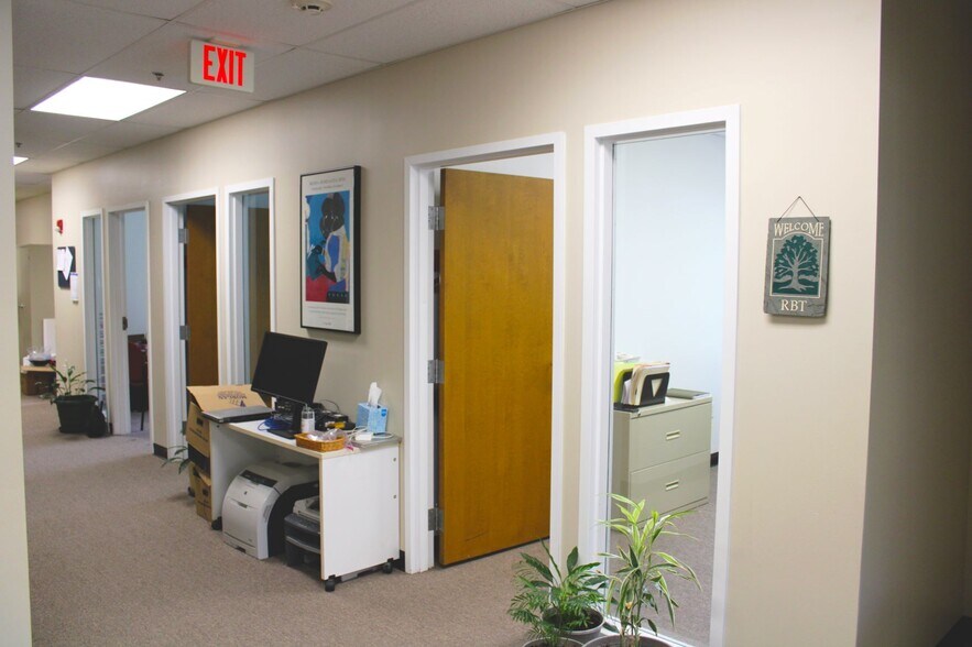 More Photos Of 526 Main St, Acton Office For Lease