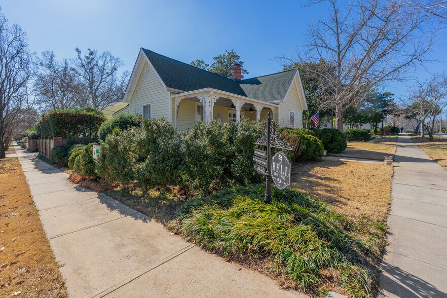 More Photos Of 132 E College St, Griffin Hospitality For Sale