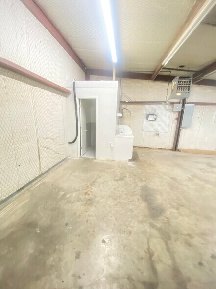 More Photos Of 6826 Baker Blvd, Richland Hills Light Manufacturing For Sale