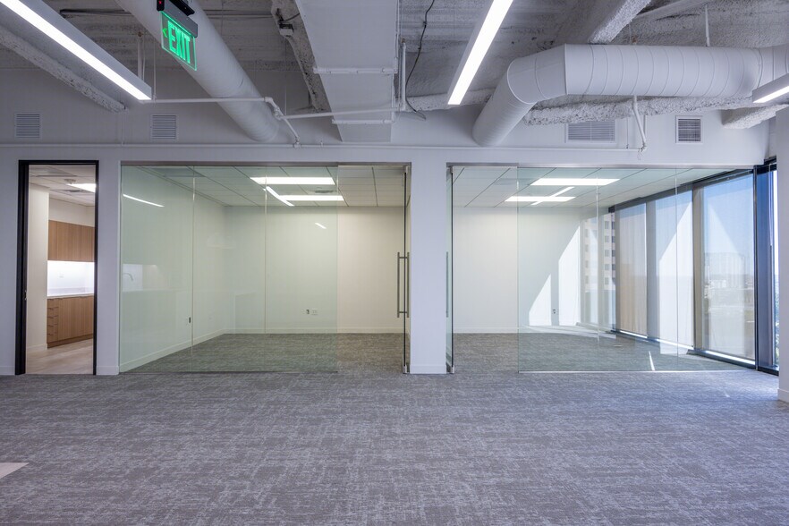 More Photos Of 3232 McKinney Ave, Dallas Office For Lease