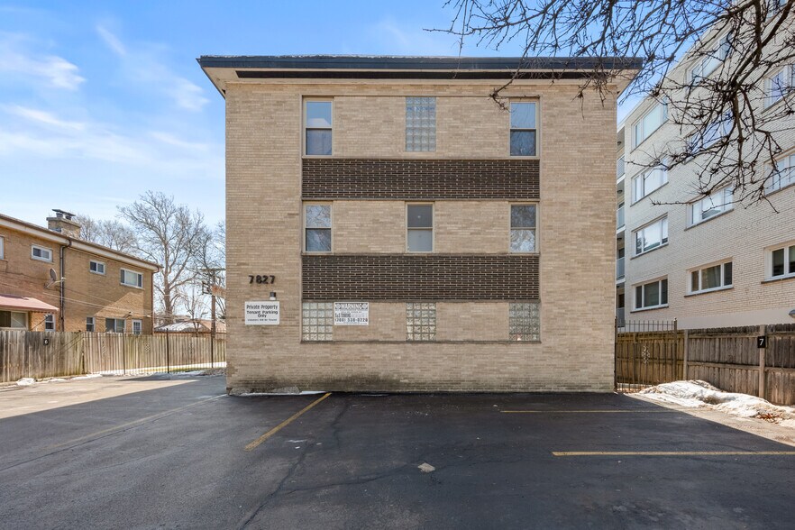 More Photos Of 7827 North Ave, River Forest Apartments For Sale