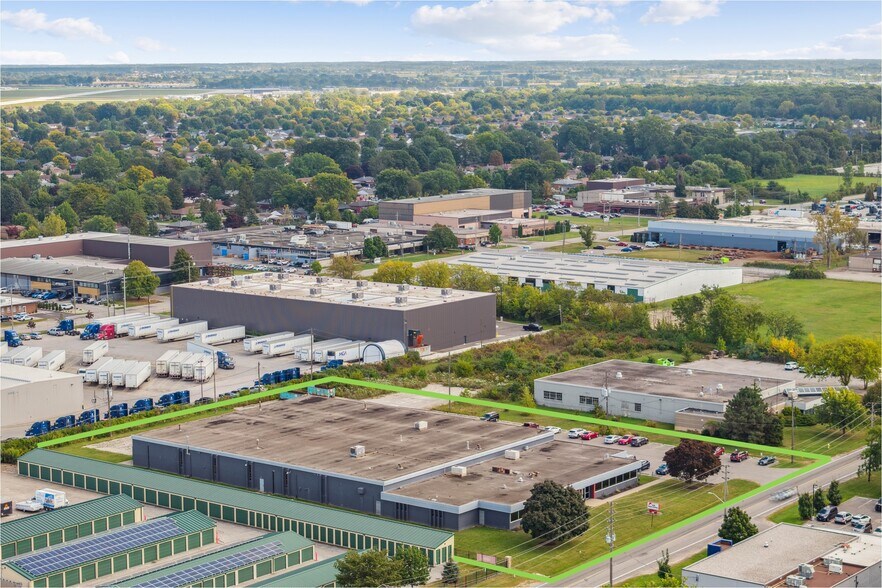 Primary Photo Of 3090 Marentette Av, Windsor Warehouse For Lease