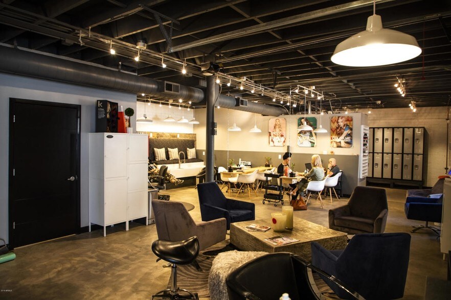 More Photos Of 3123 E Thomas Rd, Phoenix Freestanding For Sale