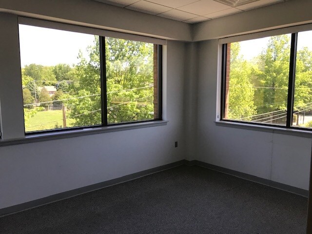 More Photos Of 200 E State St, Media Office For Lease