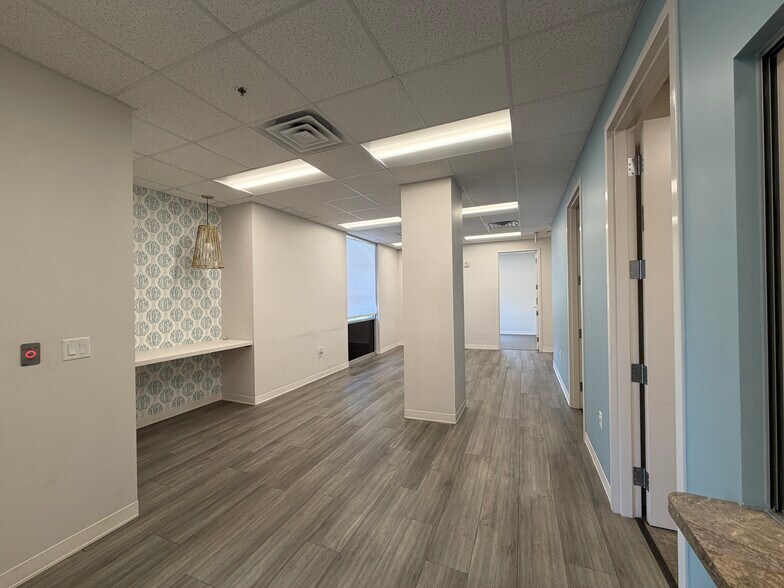 More Photos Of 2209 Abbott Martin Rd, Nashville Apartments For Lease
