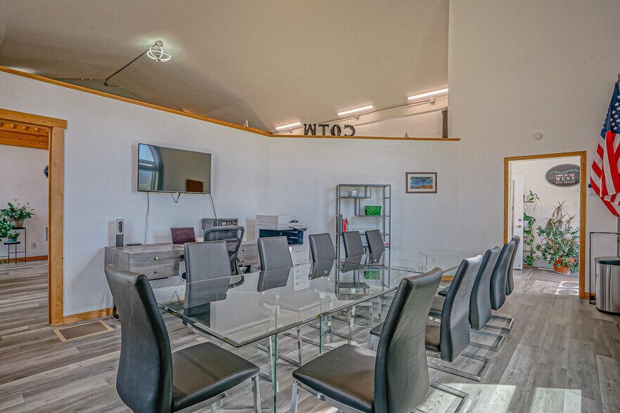 More Photos Of 431 University St, Trinidad Freestanding For Sale