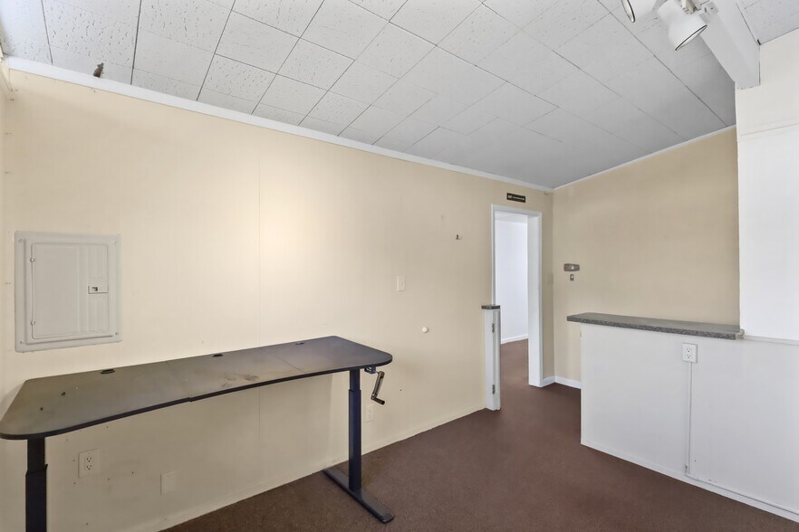 More Photos Of 4731 El Camino Ave, Carmichael Office For Sale