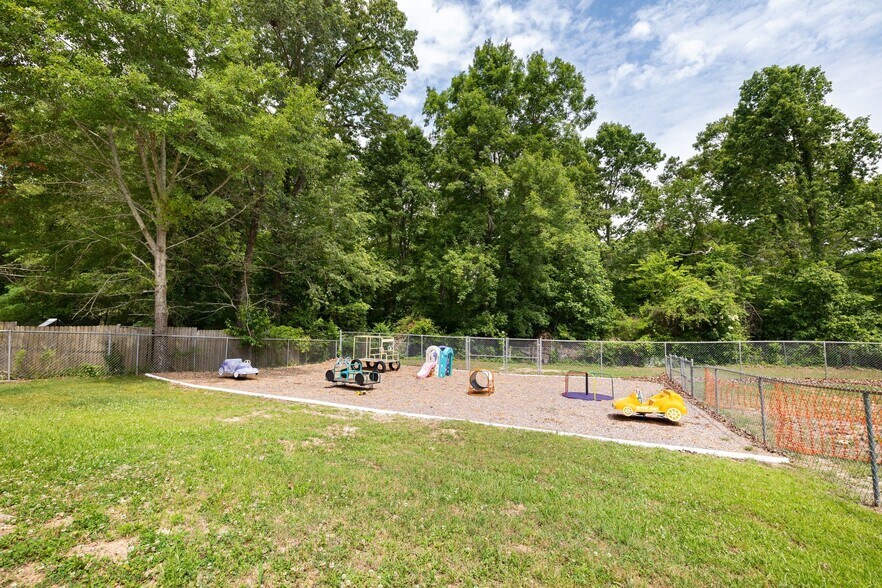 More Photos Of 824 Temple Rd, Bremen Daycare Center For Sale