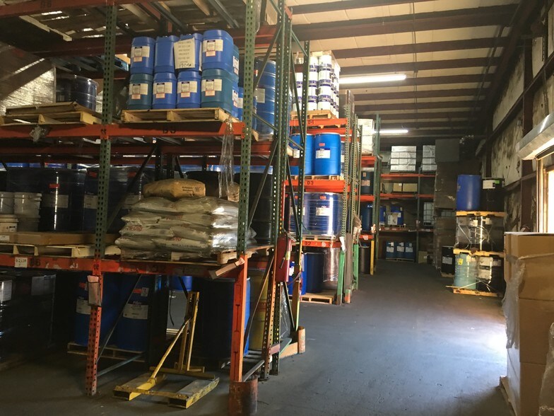 More Photos Of 18-36 Blanchard St, Newark Warehouse For Sale