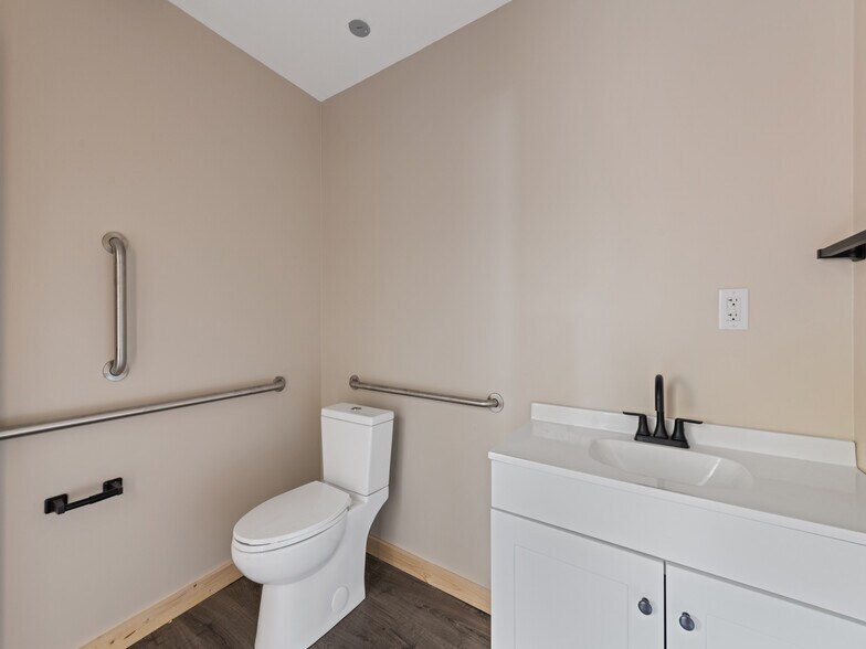 More Photos Of 101 Veterans Blvd, Bryson City Office For Lease