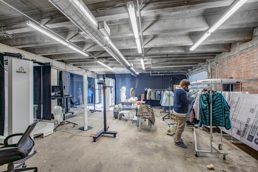 More Photos Of 2400 Curtis St, Denver Loft Creative Space For Lease