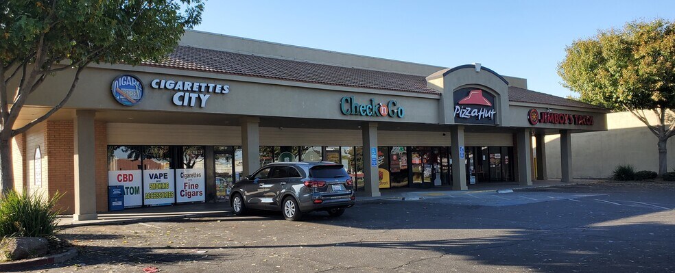Primary Photo Of 920 Colusa Ave, Yuba City General Retail For Lease