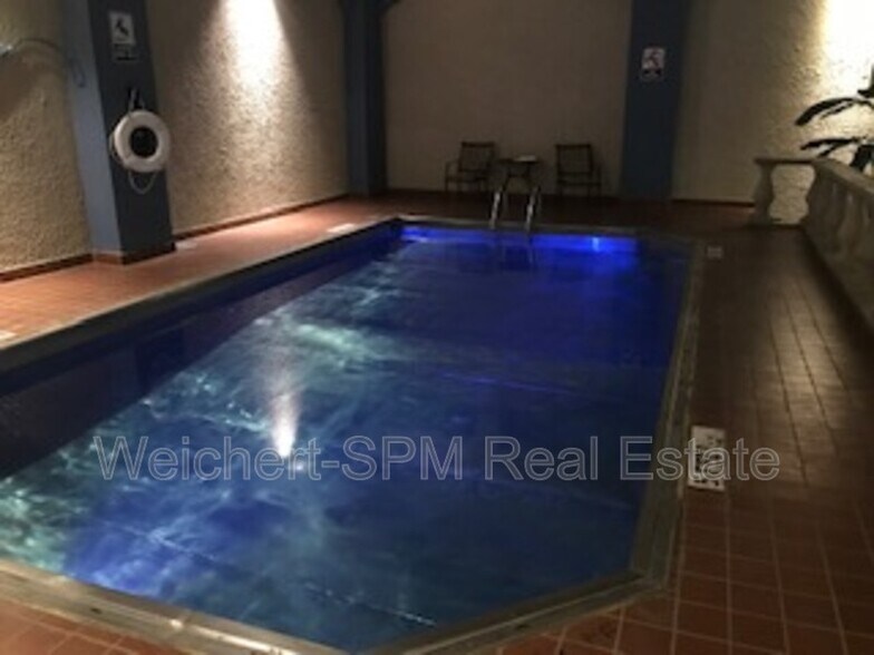 More Photos Of 109 N Main St, Memphis Apartments For Lease