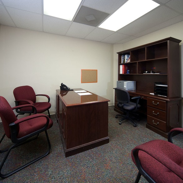 More Photos Of 230 S Main St, Rocky Mount Medical For Lease