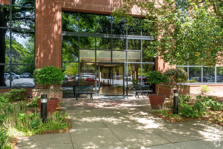 More Photos Of 6131 Falls of Neuse Rd, Raleigh Office For Lease