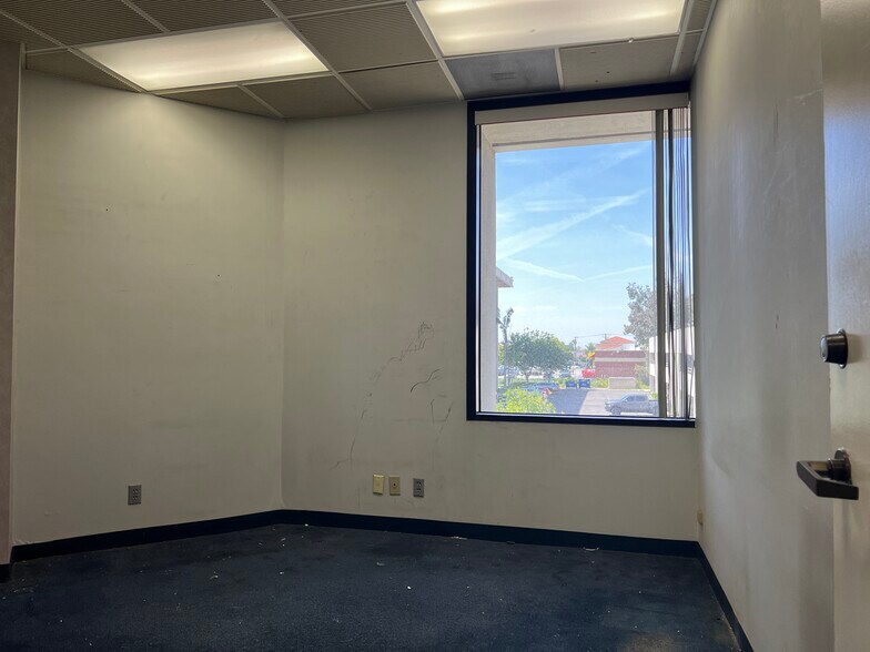 More Photos Of 15141 Whittier Blvd, Whittier Medical For Lease