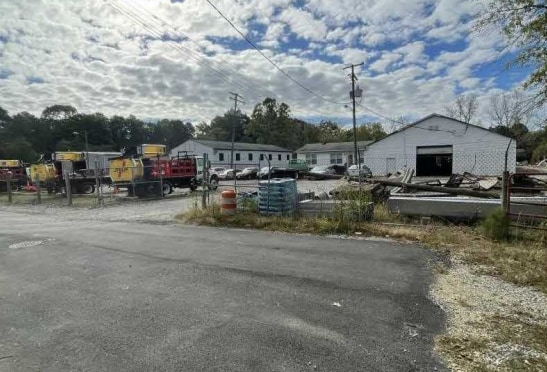 More Photos Of 3007-3015 Falling Creek Ave, Richmond Manufacturing For Sale