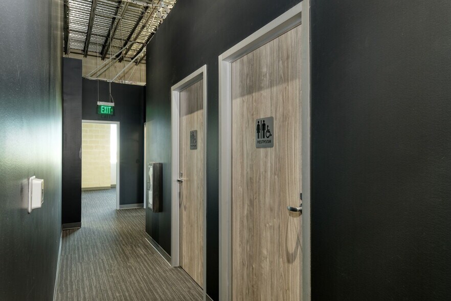 More Photos Of 211 S Brown St, Round Rock Medical For Lease