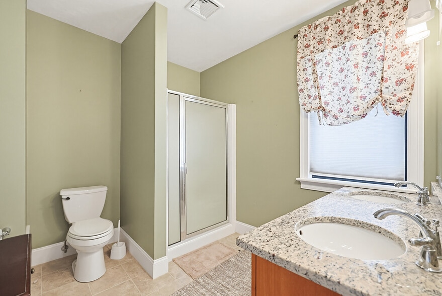 More Photos Of 800 Washington St, Holliston Storefront Retail Residential For Sale