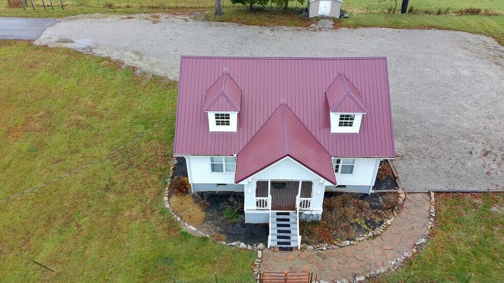 More Photos Of 2714 Brandenburg Rd, Brandenburg Office For Lease