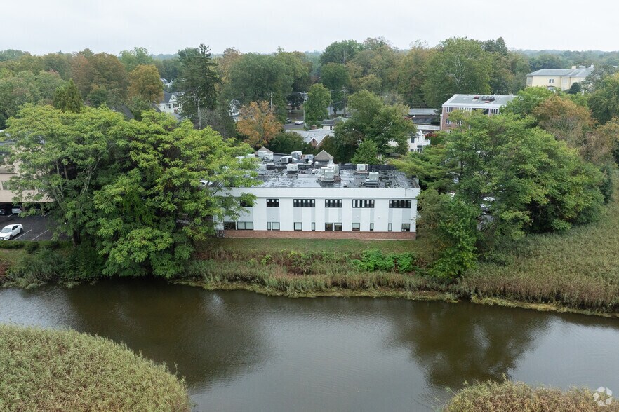 More Photos Of 162 Kings Hwy N, Westport Medical For Lease