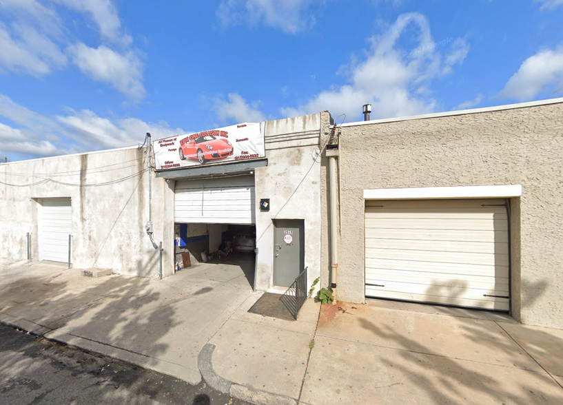 Primary Photo Of 2515 Moore St, Philadelphia Industrial For Sale