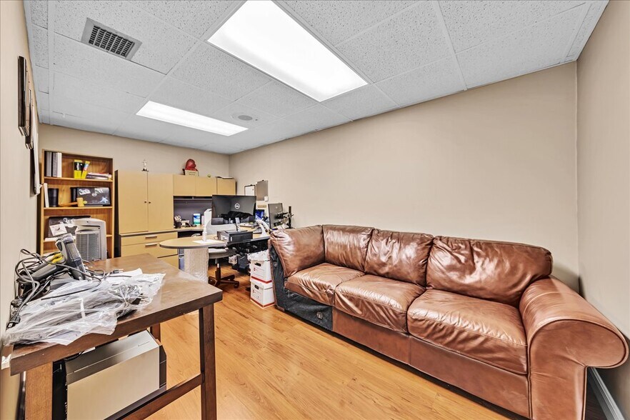 More Photos Of 6187 NW 167th St, Miami Lakes Office For Sale