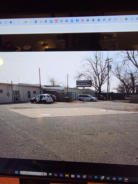More Photos Of 1322 S Van Buren St, Enid Office For Sale
