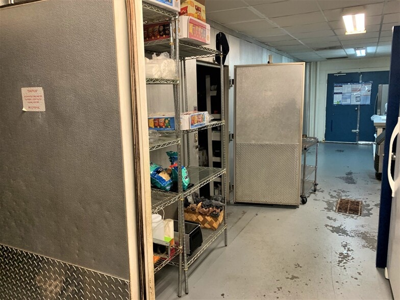 More Photos Of 1208 Laurel St, Columbia Freestanding For Sale