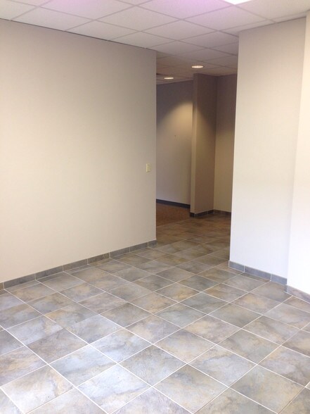 More Photos Of 3731 Briarpark Dr, Houston Unknown For Lease