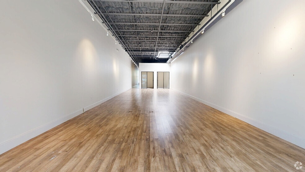 Primary Photo Of 1831 Peachtree Rd NW, Atlanta Storefront For Lease
