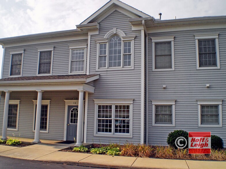 More Photos Of 10 Northwest Ave, Tallmadge Office For Sale