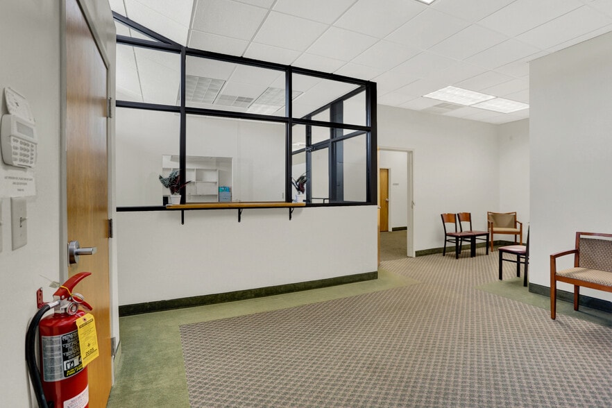 More Photos Of 2300 N 5th St, Muhlenberg Township Flex For Sale