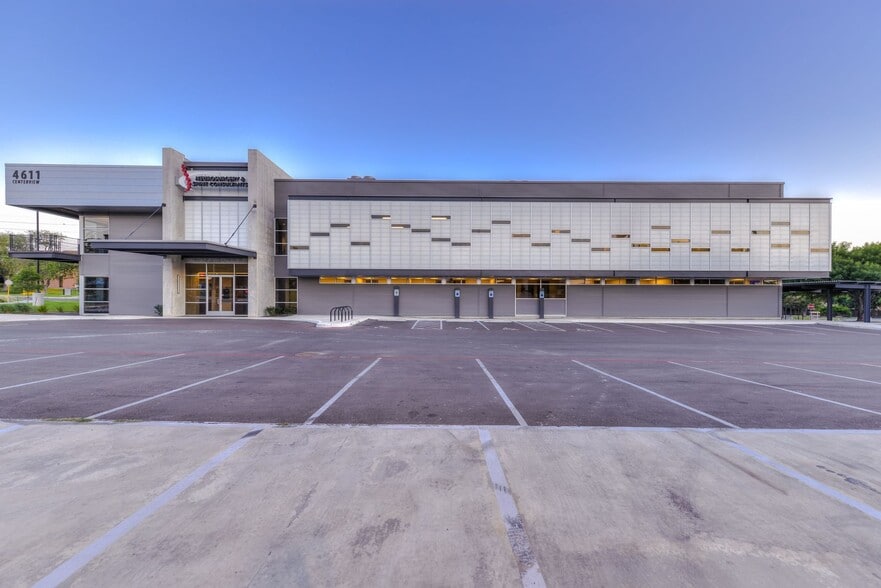 More Photos Of 4611 Centerview, San Antonio Medical For Sale