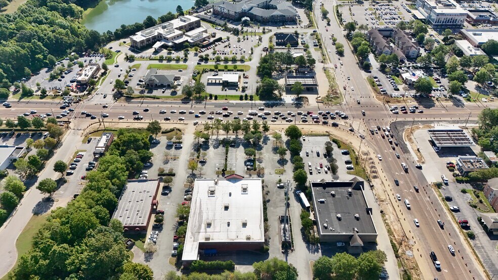 More Photos Of 1275 S Germantown Rd, Germantown Freestanding For Lease