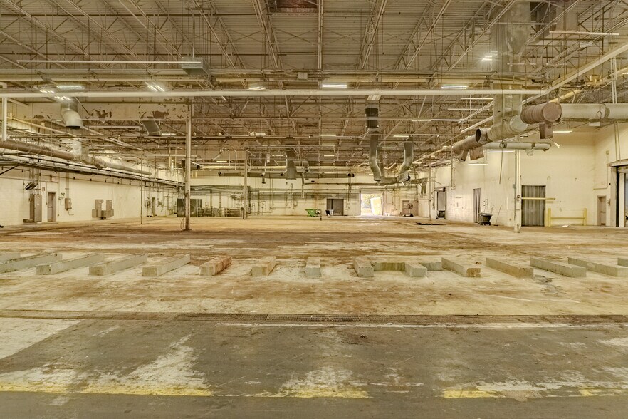 More Photos Of 4611 Wiseman Blvd, San Antonio Manufacturing For Sale