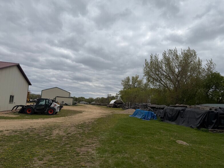 More Photos Of 1716 N 3rd St, Saint Peter Land For Sale